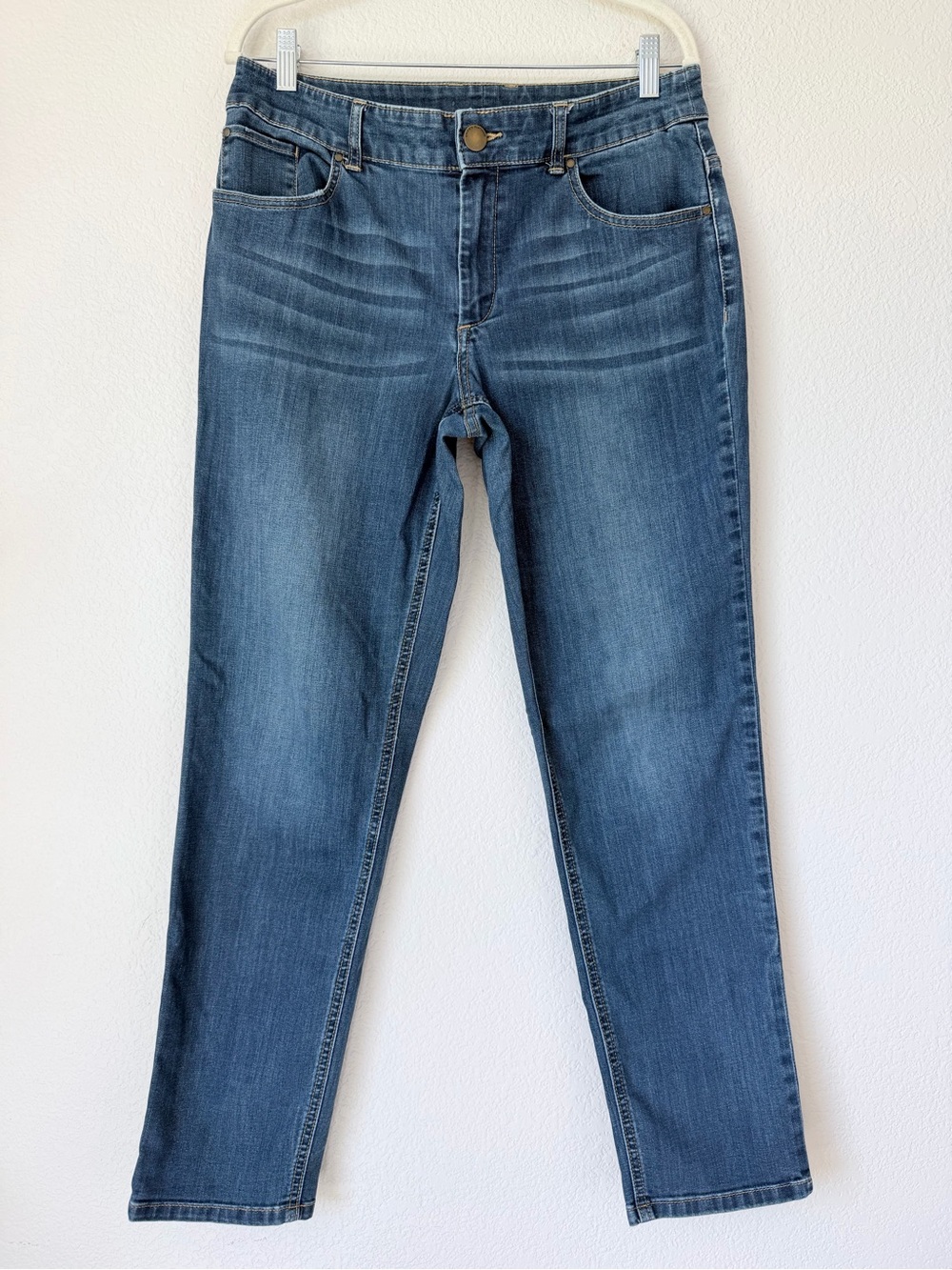 Chico’s Medium Wash Straight Leg Jeans Size 0.5 Stretch Denim 5 Pocket